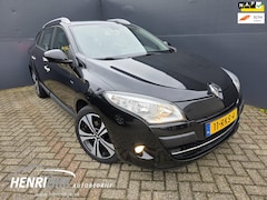 Renault Mégane Estate - 2.0 Bose Automaat / Navi / Trekhaak / Cruise / Clima / LMV