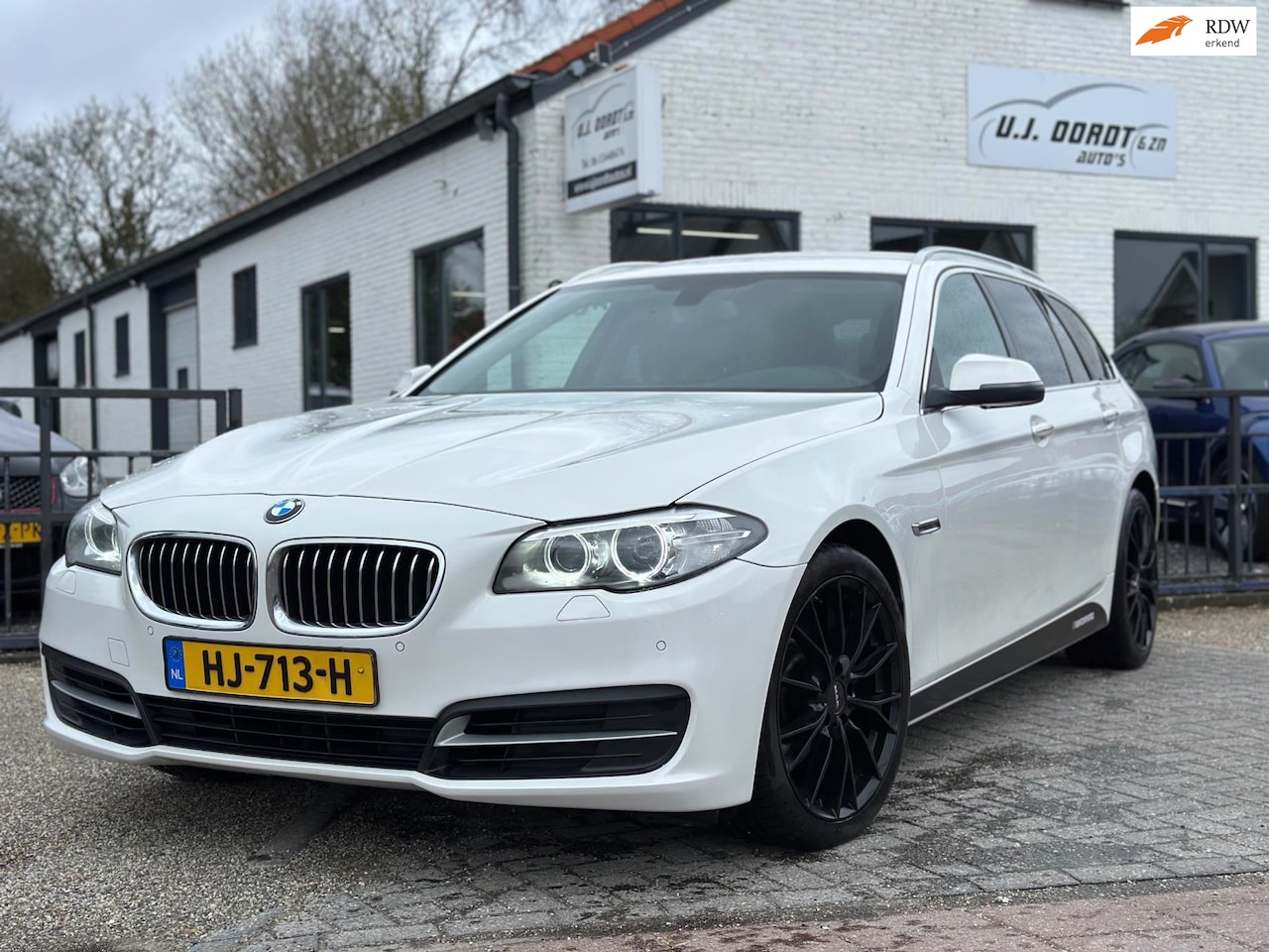 BMW 5-serie Touring - 520i Executive zeer nette auto! - AutoWereld.nl