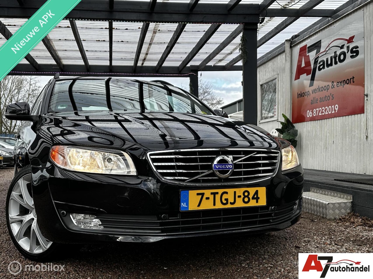 Volvo V70 - 2.0 D4 Summum 2.0 D4 Summum Nieuwe APK - AutoWereld.nl