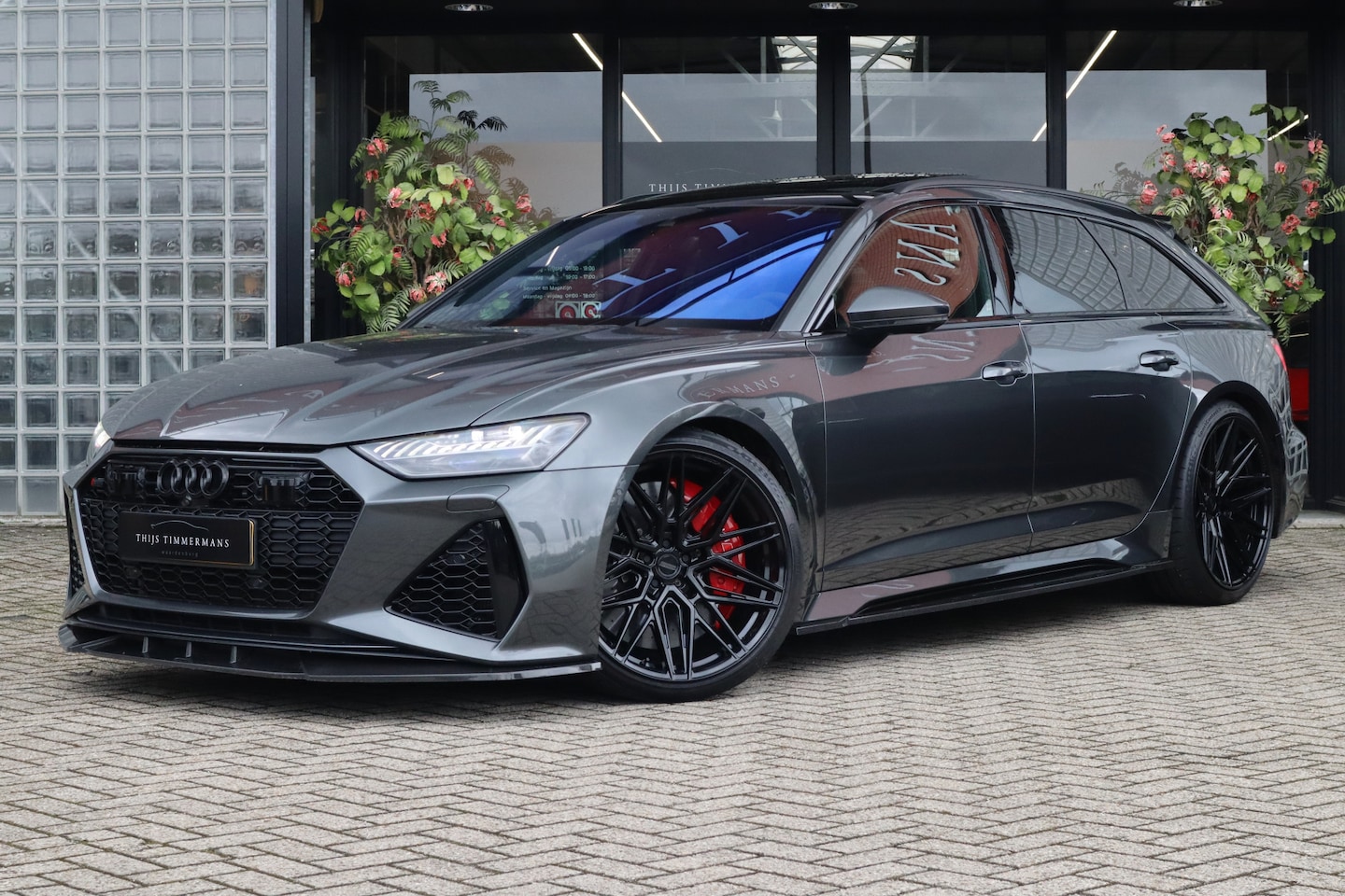 Audi RS6 - Avant TFSI quattro | Eventuri, Urban Carbon pakket, Vossen 22", Keramisch, Adaptive Cruise - AutoWereld.nl