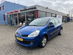 Renault Clio - 1.2-16V Special Line
