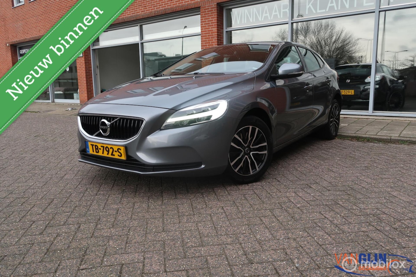 Volvo V40 - 1.5 T2 Edition+ Navi Automaat Cruise control - AutoWereld.nl
