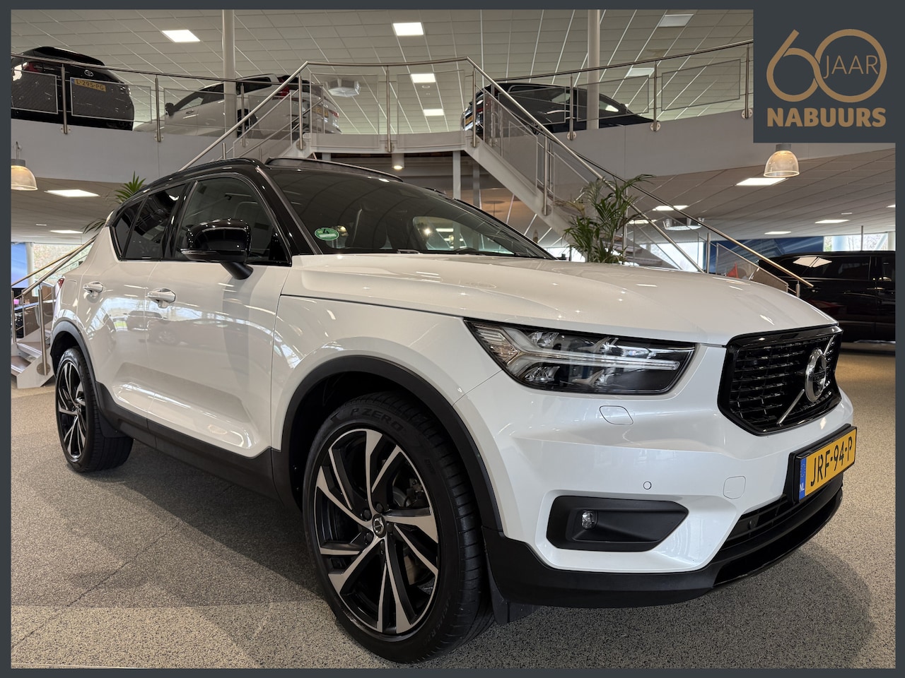 Volvo XC40 - 1.5 T5 Recharge R-Design 1.5 T5 Recharge R-Design, Trekhaak, Pano, Adaptive, H/K, Memory - AutoWereld.nl