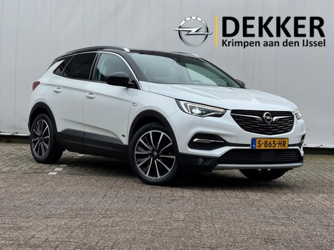 Opel Grandland X - 1.6 Turbo 300PK Hybrid4 Ultimate met Navi/Camera, Winterpakket, 19inch, AGR - AutoWereld.nl