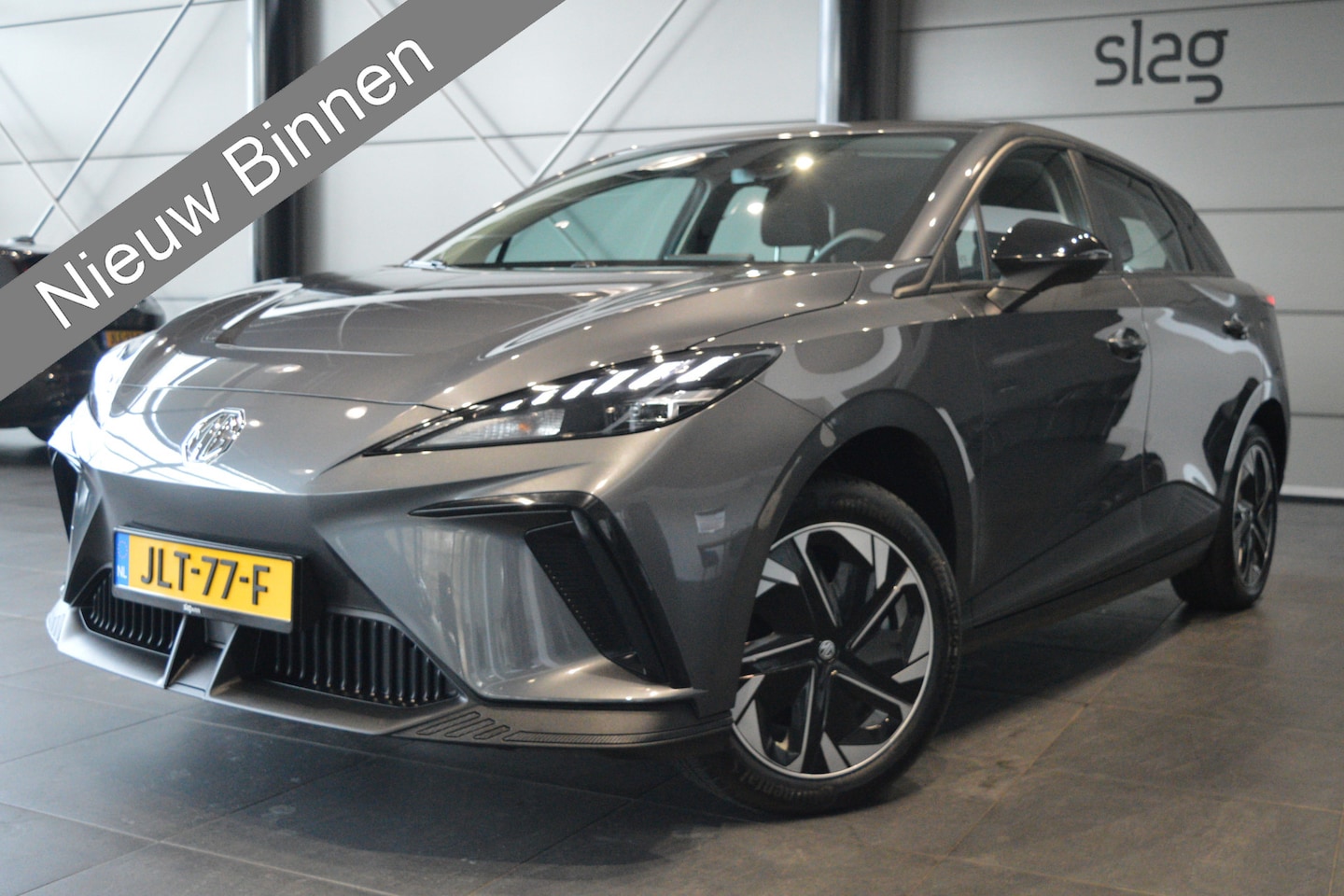 MG MG4 Electric - 51 kWh clima cruise camera led pdc 17 inch 170 pk !! - AutoWereld.nl