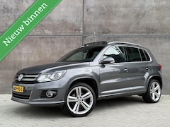 Volkswagen Tiguan - 1.4 TSI Sport&Style 4Motion Trekhaak | Pano | Leder | Xenon | Dynaudio | Full options