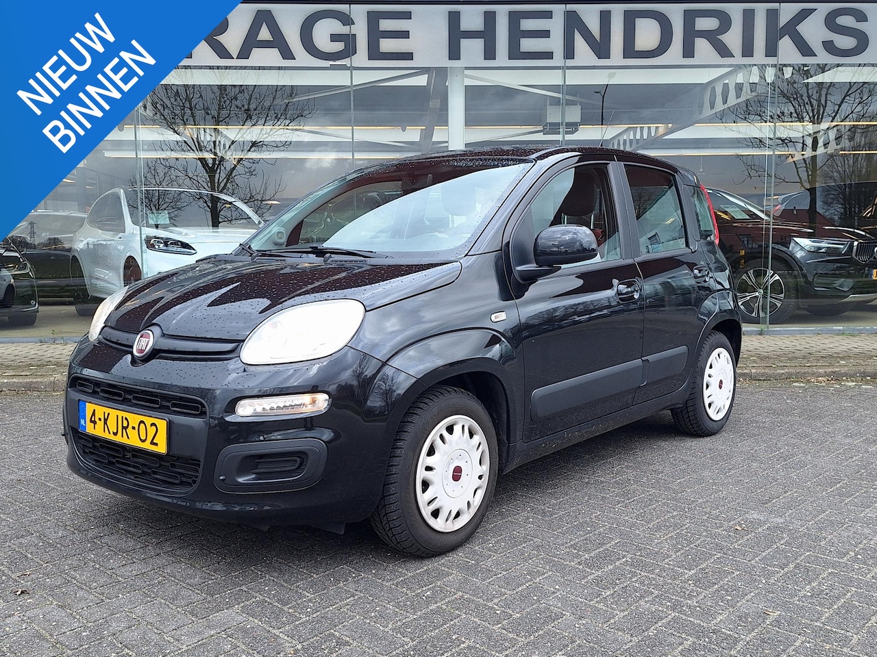 Fiat Panda - 0.9 TwinAir Easy | Airco | All Season banden |  Lage kilometerstand | Goed onderhouden | - AutoWereld.nl