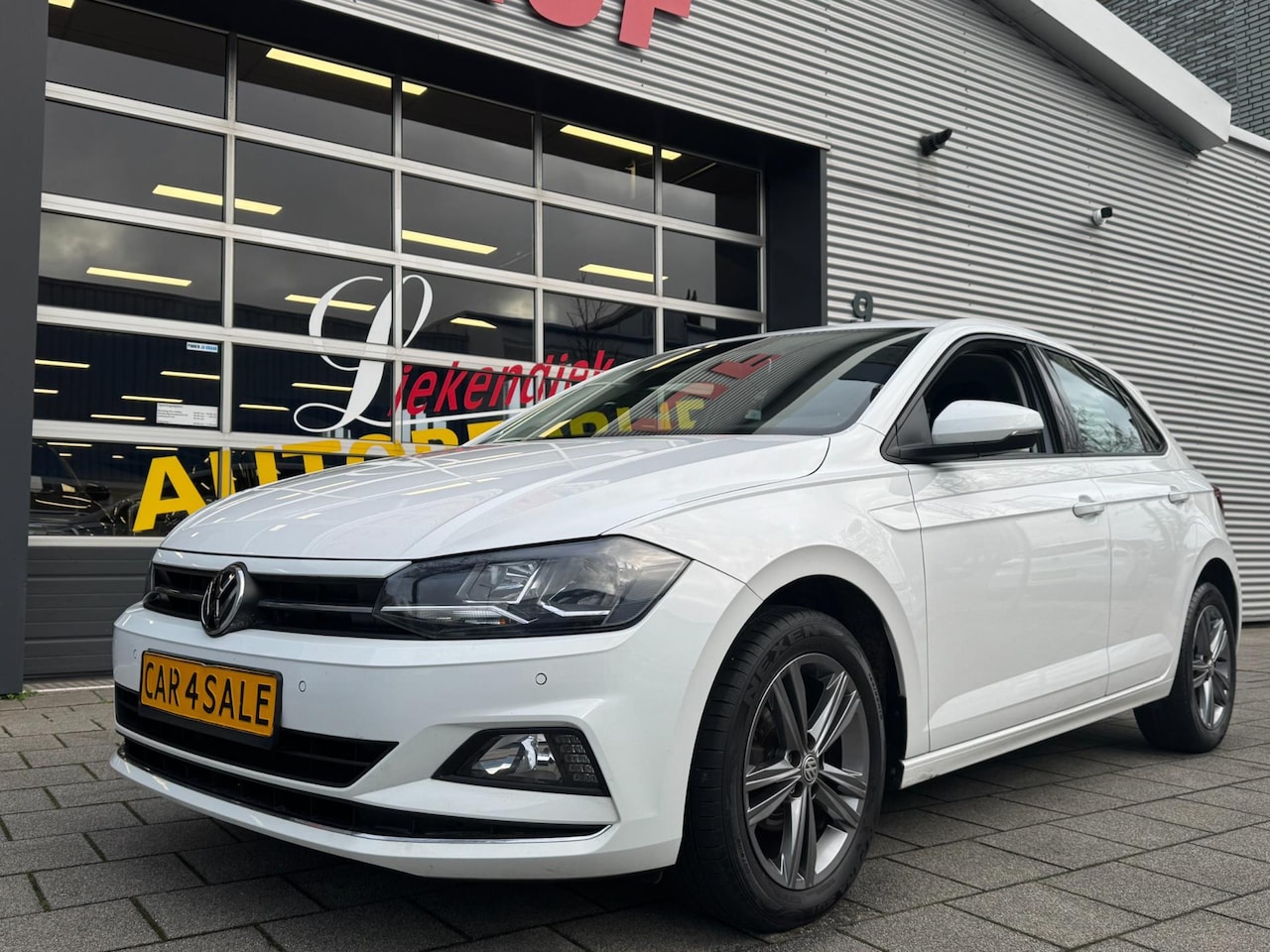Volkswagen Polo - 1.0 TSI Highline - Apple CarPlay / Navigatie Airco I LED I PDC I Sport velgen & interieur - AutoWereld.nl