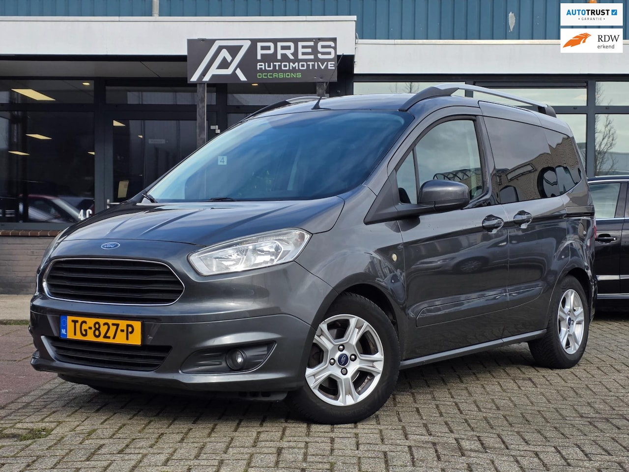 Ford Tourneo Courier - 1.0 Titanium |AIRCO|CRUISE|PDC|TREKHAAK - AutoWereld.nl
