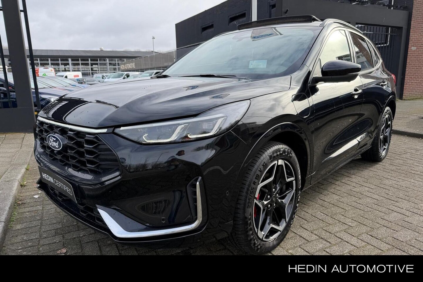 Ford Kuga - 2.5 PHEV ST-Line X | Panoramadak | Winter Pack | Technology Pack | 19 inch velgen - AutoWereld.nl