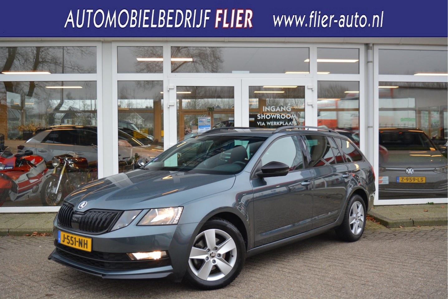 Skoda Octavia Combi - 1.0 116PK TSI Greentech Sport Business ✅ Clima ✅ Cruise ✅ PDC ✅ Trekhaak - AutoWereld.nl