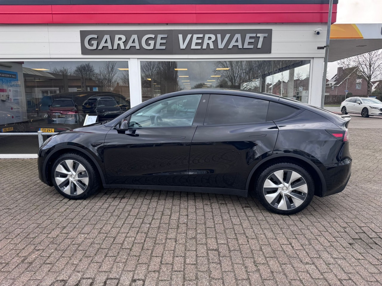 Tesla Model Y - Long Range AWD 75 kWh Long Range AWD 75 kWh - AutoWereld.nl