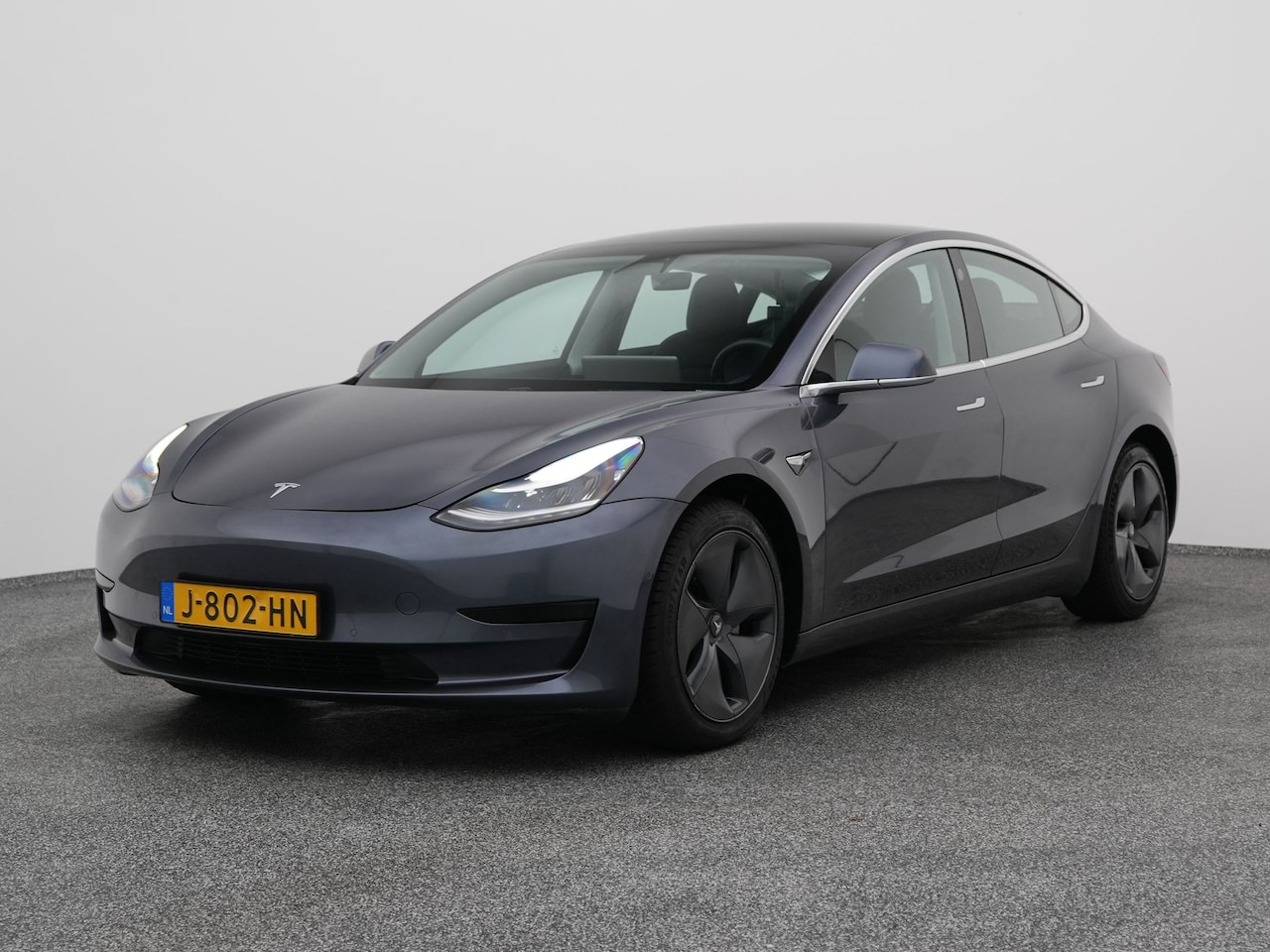 Tesla Model 3 - Standard RWD Plus 60 kWh | PANO | KEYLESS | STOELVERWARMING | AUTOPILOT - AutoWereld.nl
