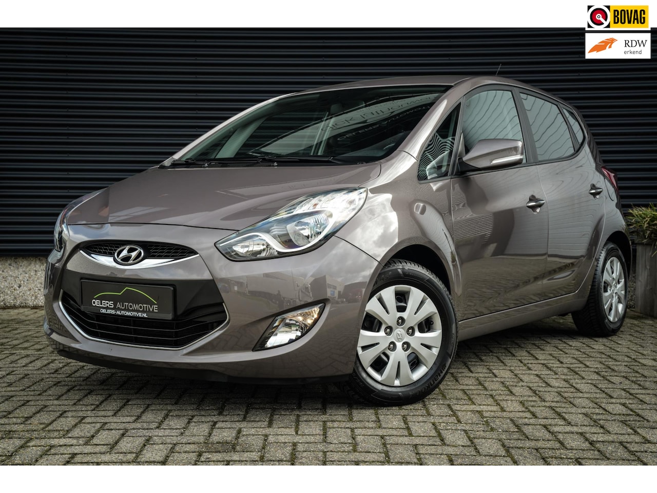Hyundai ix20 - 1.6i i-Vision Automaat | Clima | Navi | Cruise | Metalic | 80dkm | Bluetooth | MOOI! | - AutoWereld.nl