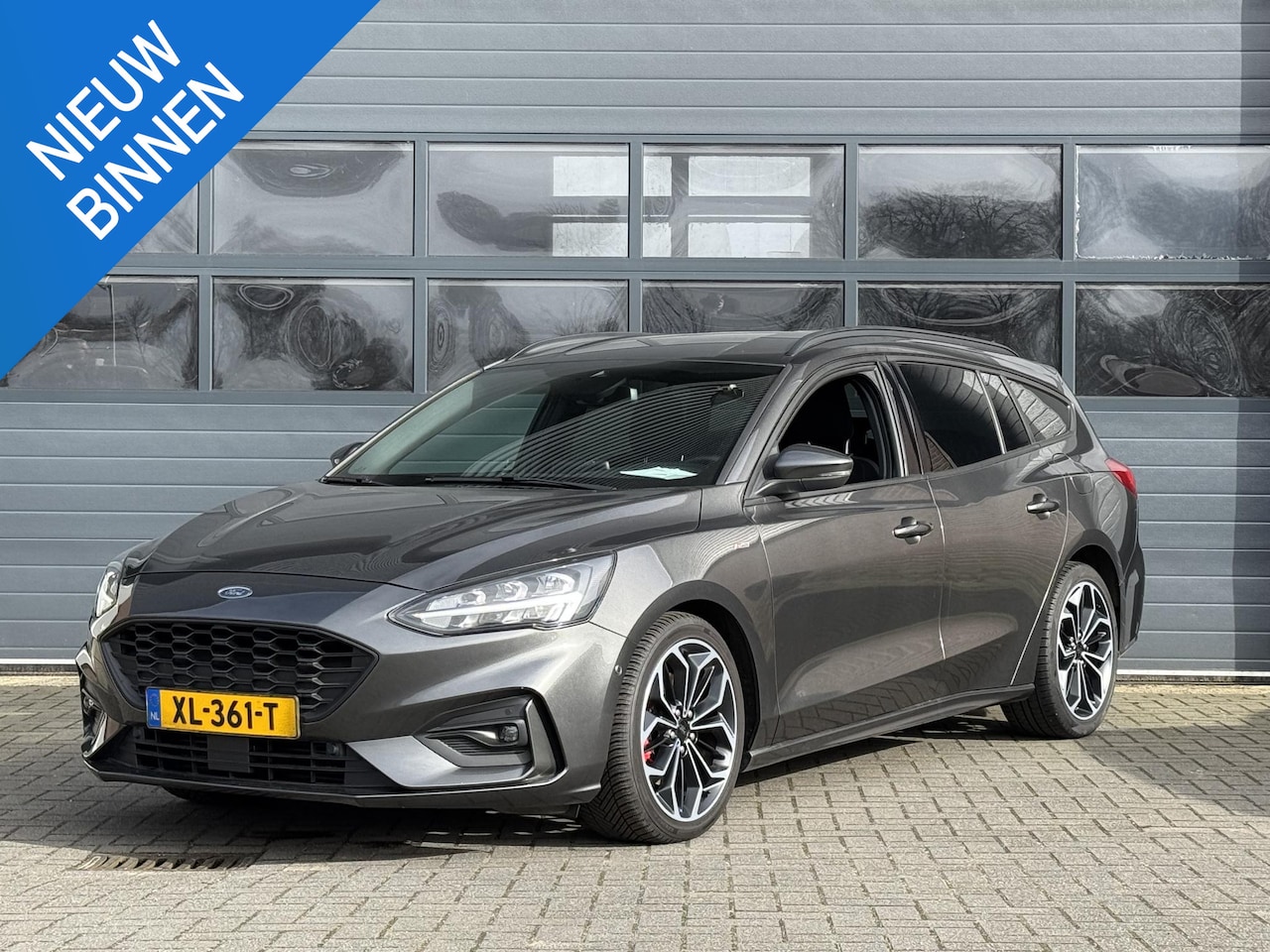 Ford Focus - 1.0 ECOBOOST ST LINE BUSINESS I WINTERPAKKET I ADAPTIVE CRUISE CONTROL I P-CAMERA I KEYLES - AutoWereld.nl