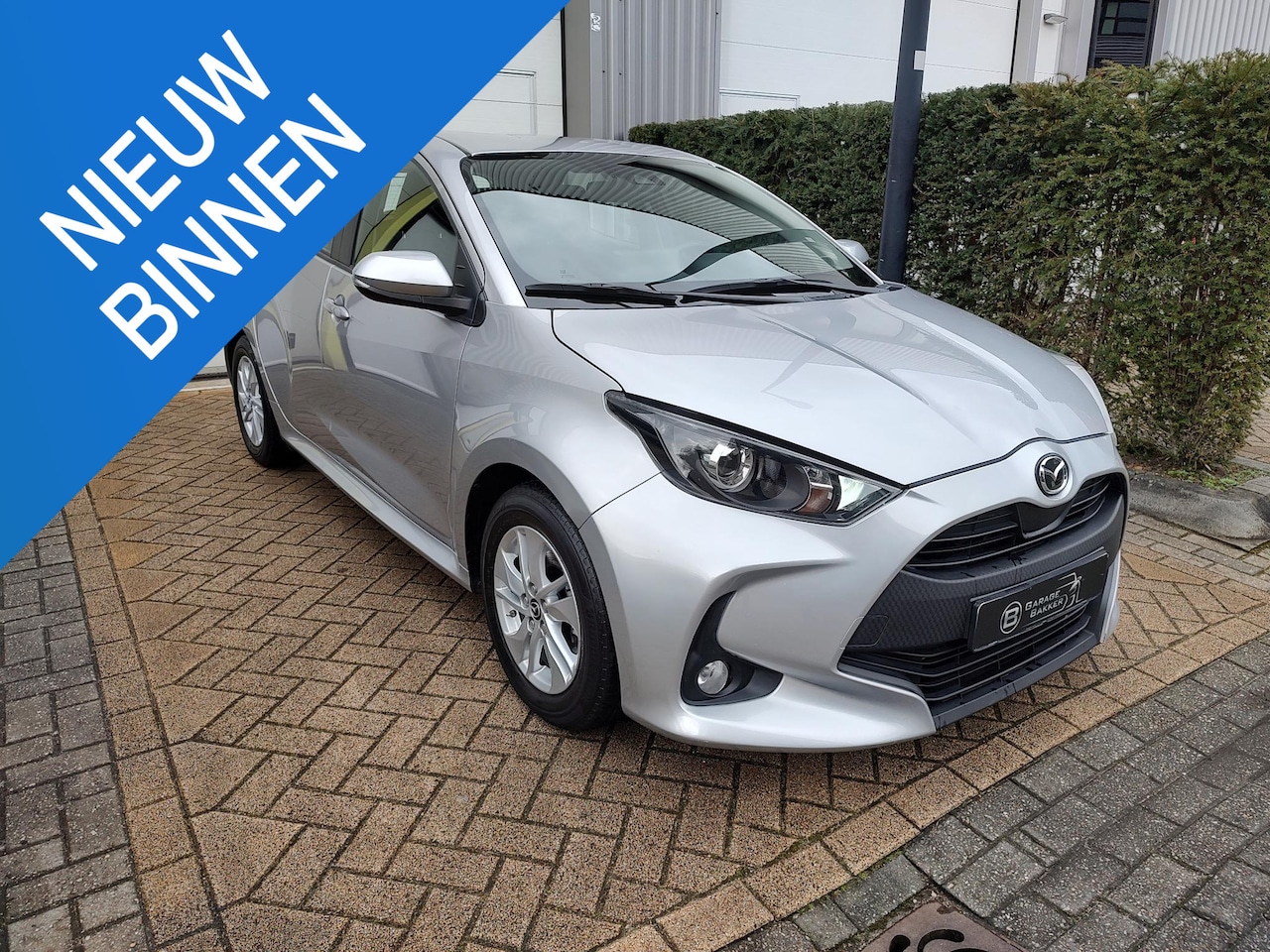 Toyota Yaris - Hybrid 1.5 Mazda 2 Agile Stoel-Stuurverwarming Navi-Carplay Led Camera Lane-Assist - AutoWereld.nl