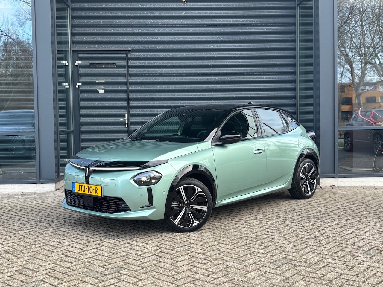 Lancia Y(psilon) - Ypsilon Edizione Limitata 51 kWh Mega Korting / 2+6 jaar Garantie - AutoWereld.nl