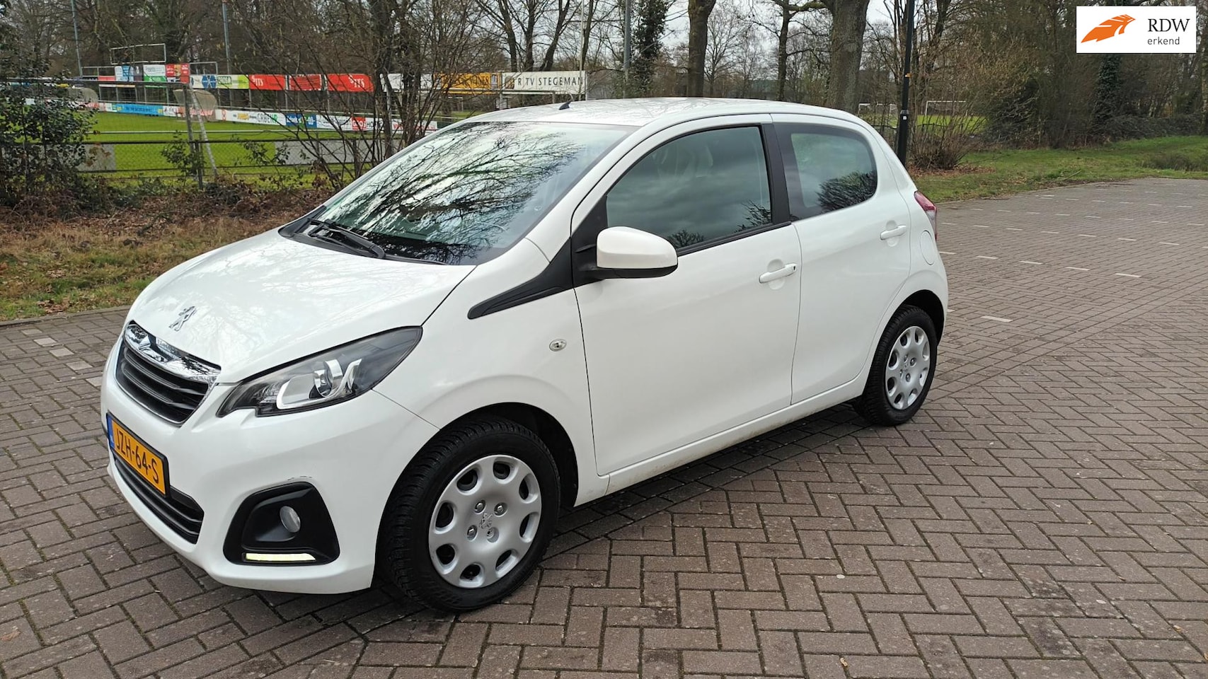 Peugeot 108 - 1.2 VTi Airco / Cruise control - AutoWereld.nl