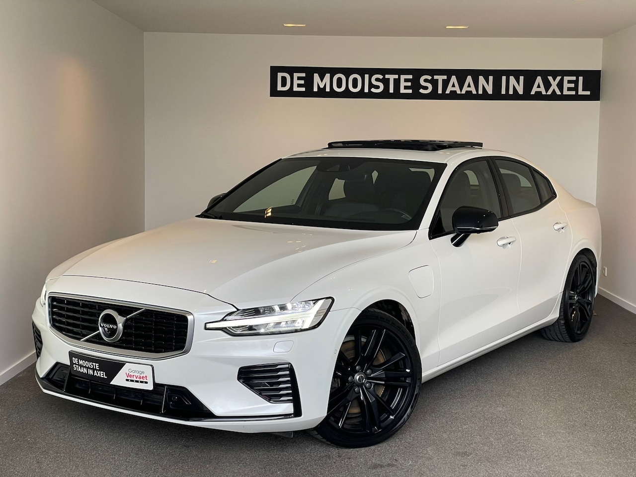 Volvo S60 - 2.0 T8 AWD Twin Engine R-Design - AutoWereld.nl