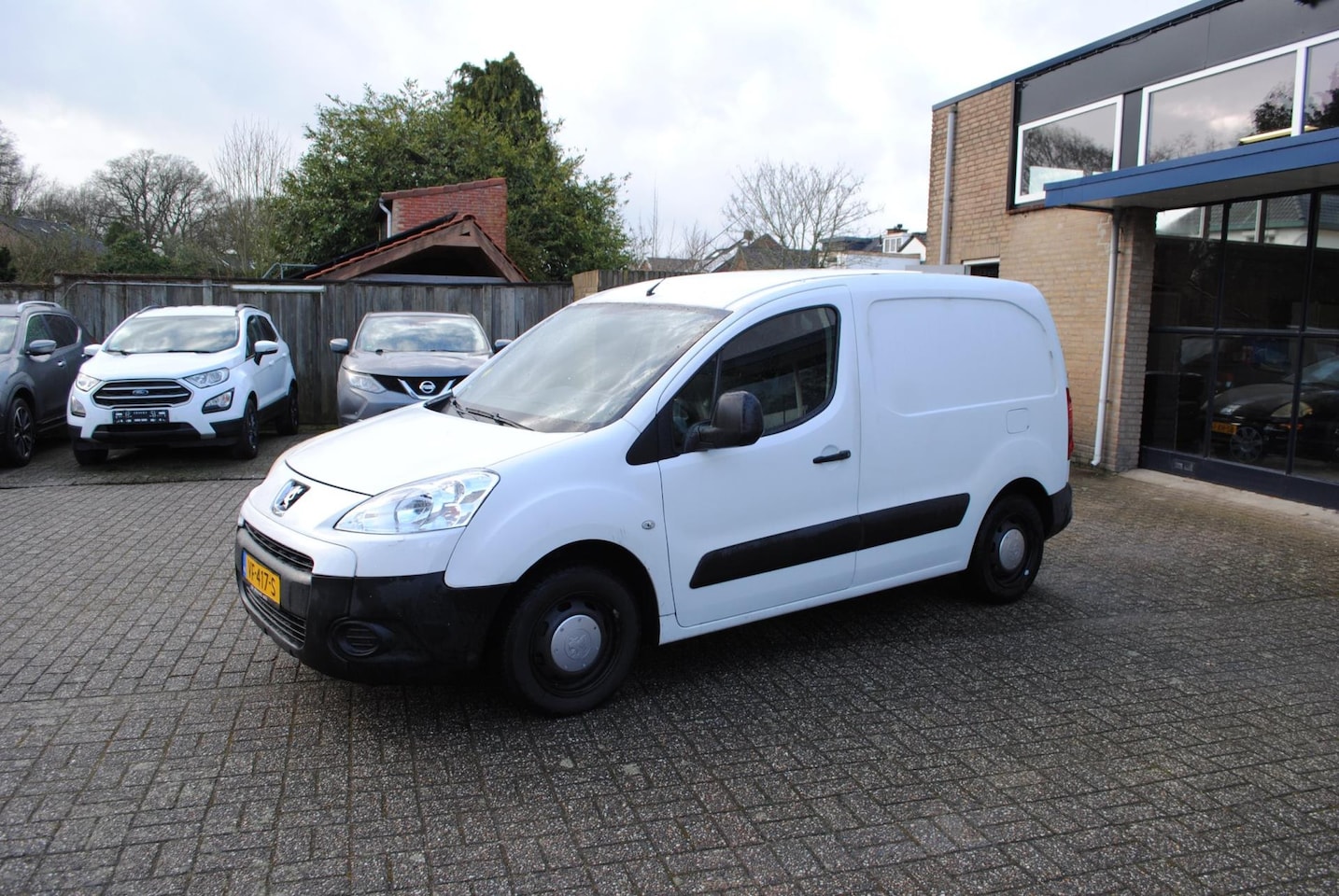 Peugeot Partner - 120 1.6 e-HDI L1 XT Profit + 3 PERSOONS MARGE EERSTE EIGENAAR - AutoWereld.nl