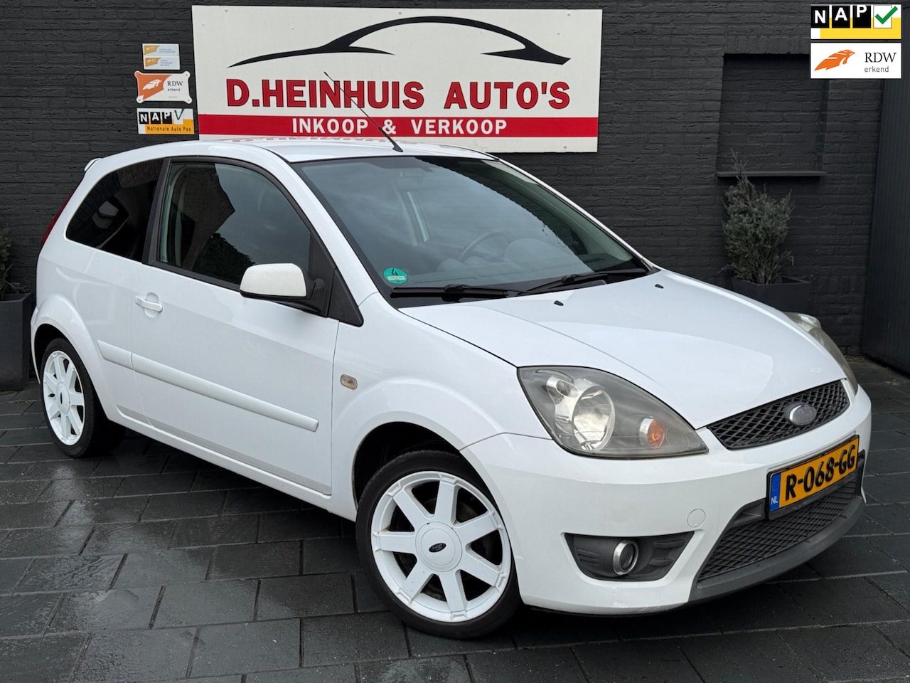Ford Fiesta - 1.4-16V Sport 1.4-16V SPORT - AutoWereld.nl
