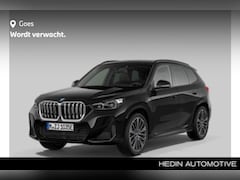 BMW X1 - xDrive25e | Comfort Access | Glazen panoramadak | Extra getint glas in achterportierruiten