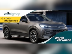 Volkswagen T-Roc - Life First Edition 1.5 eTSI 85 kW / 116 PK SUV 7 v DSG automaat