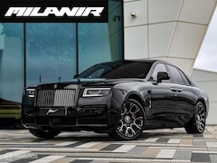 Rolls-Royce Ghost - 6.75 V12 Black Badge |Sterrenhemel|Bespoke|Massage|Verkoeling