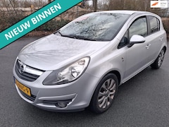 Opel Corsa - 1.2-16V '111' Edition LEUKE AUTO MET AUTOMAAT KOOPJE