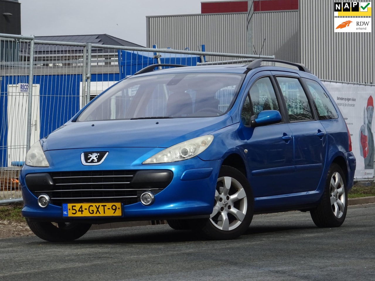 Peugeot 307 Break - 2.0-16V Premium 2008 NAP/CLIMA/CRUISE/APK - AutoWereld.nl