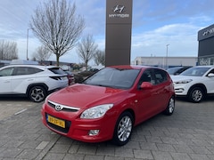 Hyundai i30 - 1.4i Dynamic*RIJKLAARPRIJS