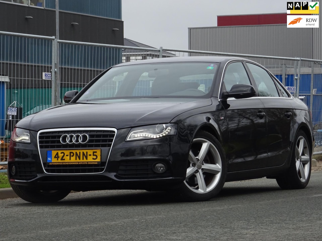 Audi A4 Limousine - 1.8 TFSI S-LINE NAP/LEER/NAVI/XENON/PDC - AutoWereld.nl