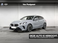BMW 1-serie - 120 | M-Sport | Premium Pack | Driving Assistant | Harman/Kardon | Panoramadak | Comfort A