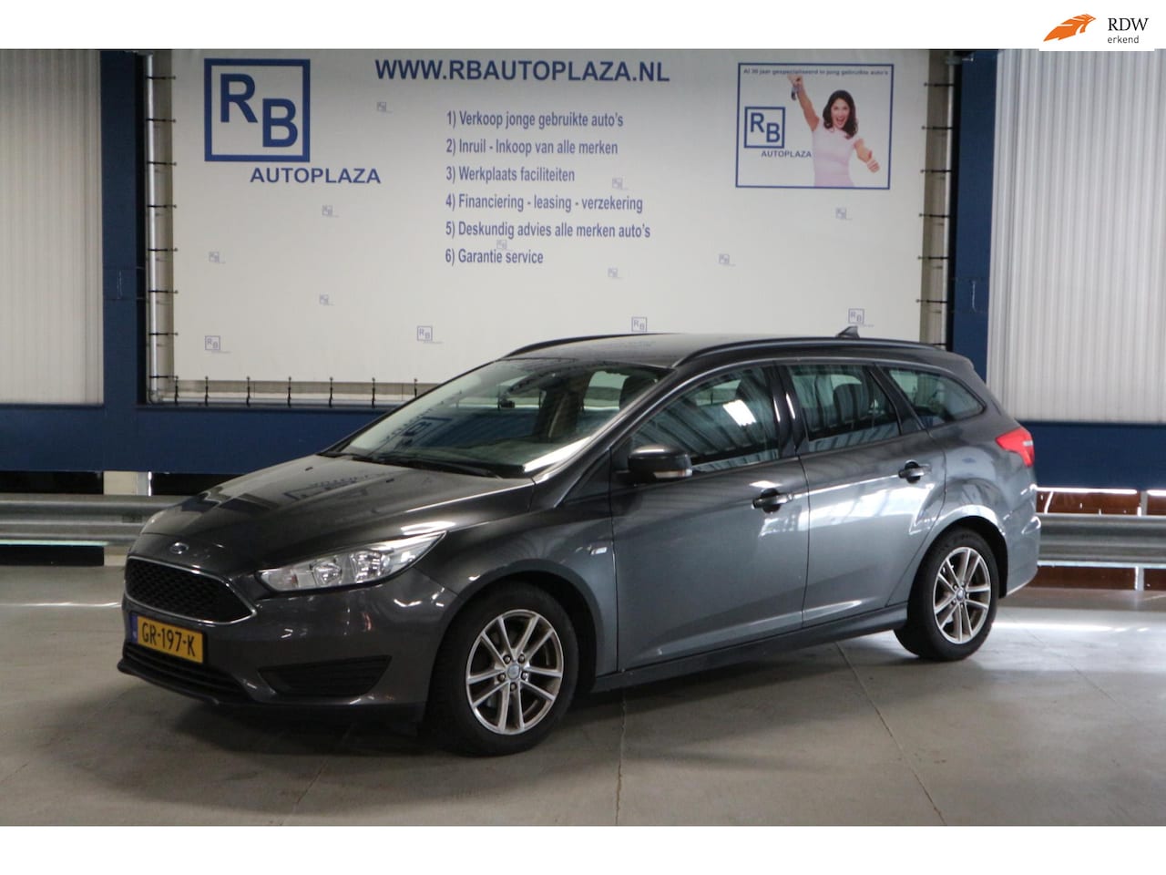 Ford Focus Wagon - 1.0 / DISTRIBUTIE VV / FULL SERVICE / NAP KM STAND ! ! ! - AutoWereld.nl
