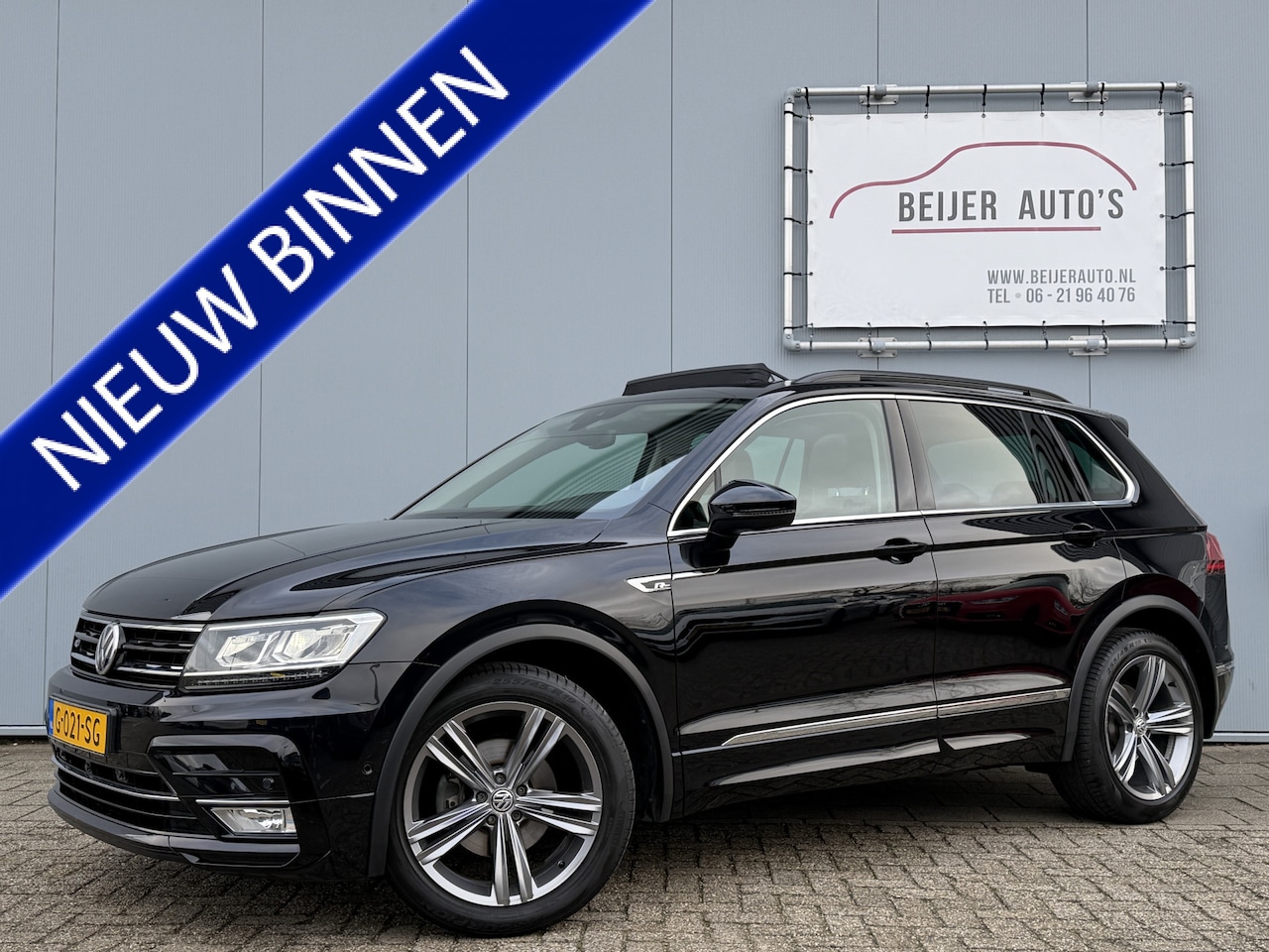 Volkswagen Tiguan - 1.4 TSI ACT Connected Series R-line/Pano/Trekhaak/Leer. - AutoWereld.nl