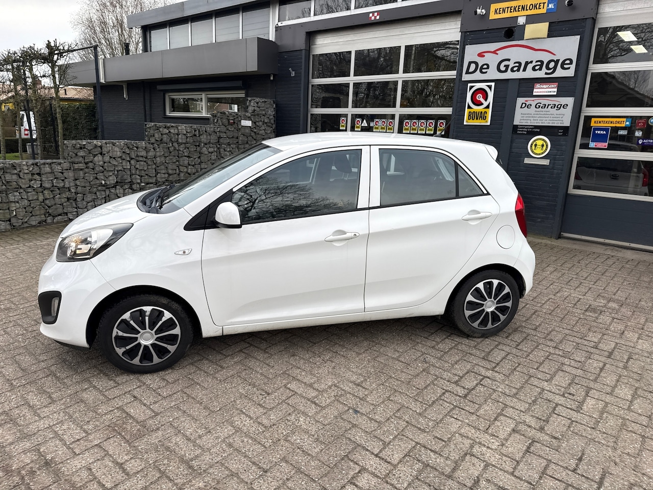 Kia Picanto - 1.0 CVVT Comfort Pack 1.0 CVVT Comfort Pack - AutoWereld.nl