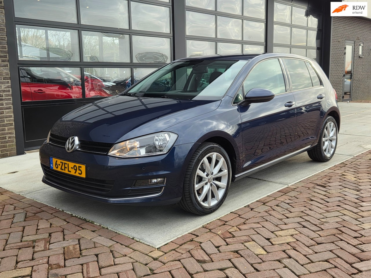 Volkswagen Golf - 1.2 TSI Highline |1e Eigenaar | NL Auto - AutoWereld.nl