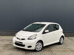 Toyota Aygo - 1.0-12V Comfort | AIRCO | CARPLAY | ELC RAMEN | 5 DEURS