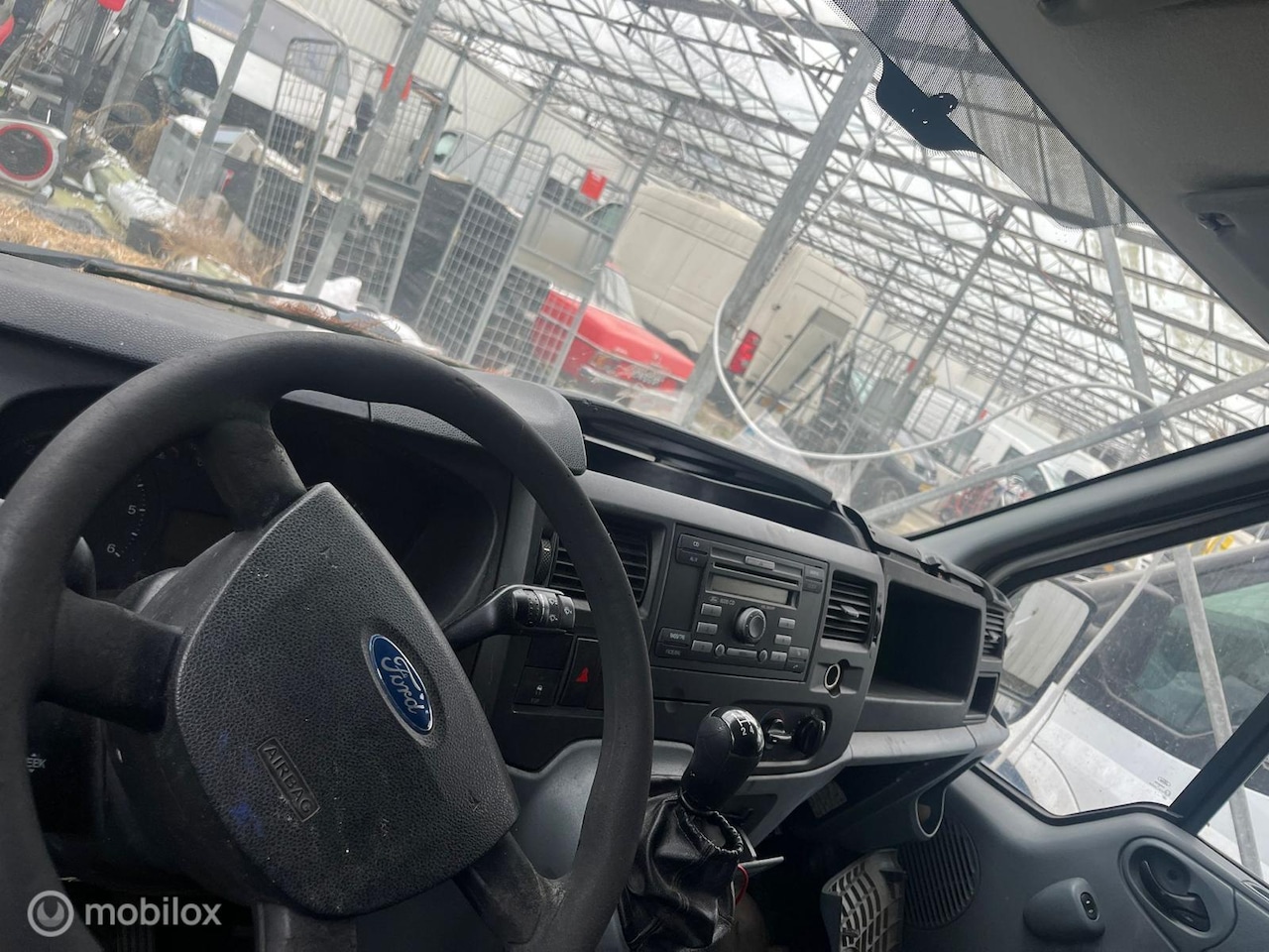 Ford Transit - 260S 2.2 TDCI SHD 260S 2.2 TDCI SHD - AutoWereld.nl