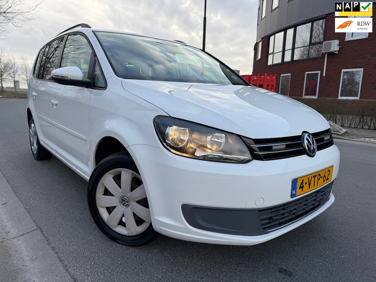 Volkswagen Touran - 1.6 TDI Comfortline BlueMotion bj 2012 Grijkenteken AIRCO/NAVI/NETTE AUTO !!! - AutoWereld.nl