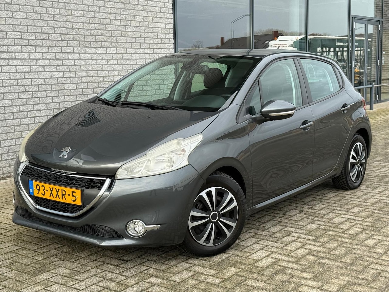 Peugeot 208 - 1.4 VTi Envy 5 Deur Origineel NL 2012 - AutoWereld.nl