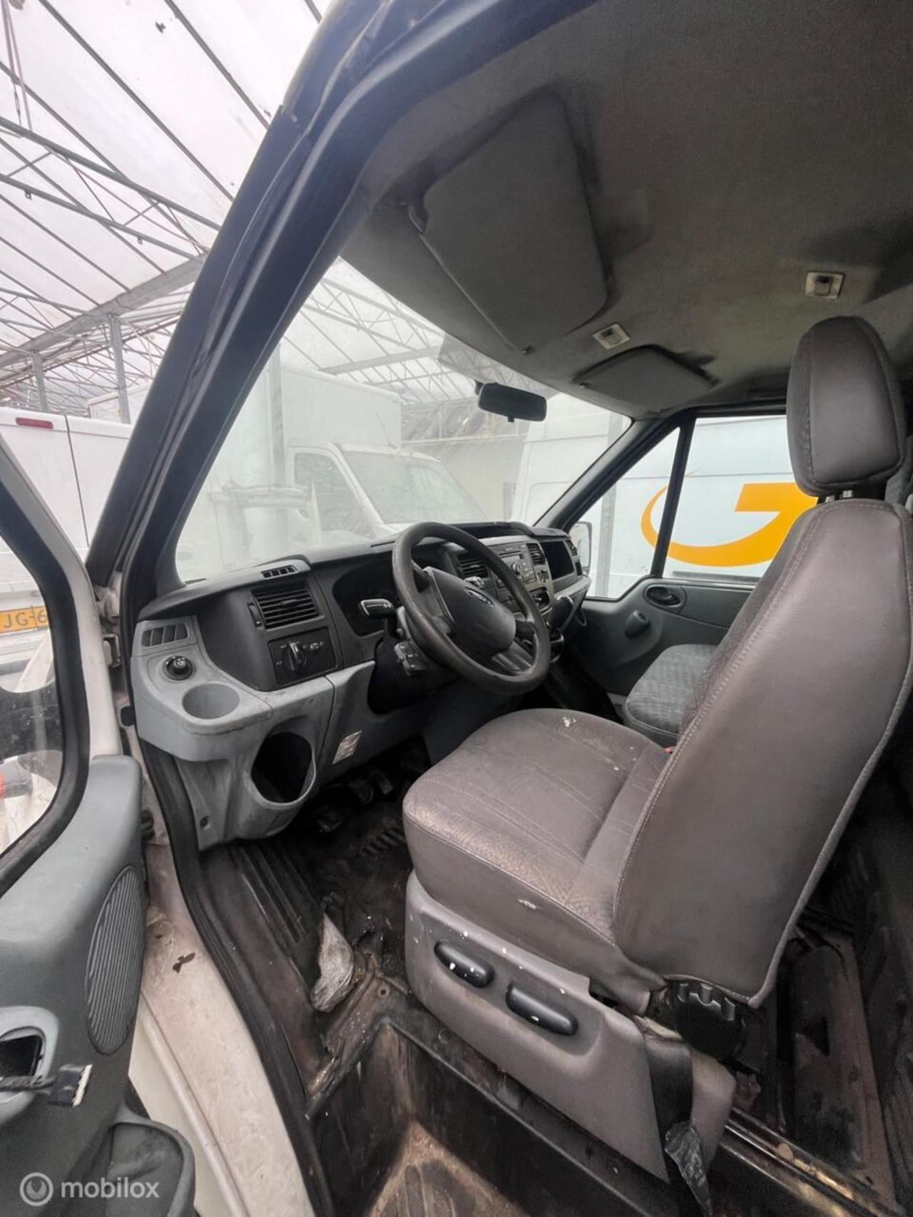 Ford Transit - 350L 2.4 TDCI EF HD Jumbo 350L 2.4 TDCI EF HD Jumbo - AutoWereld.nl