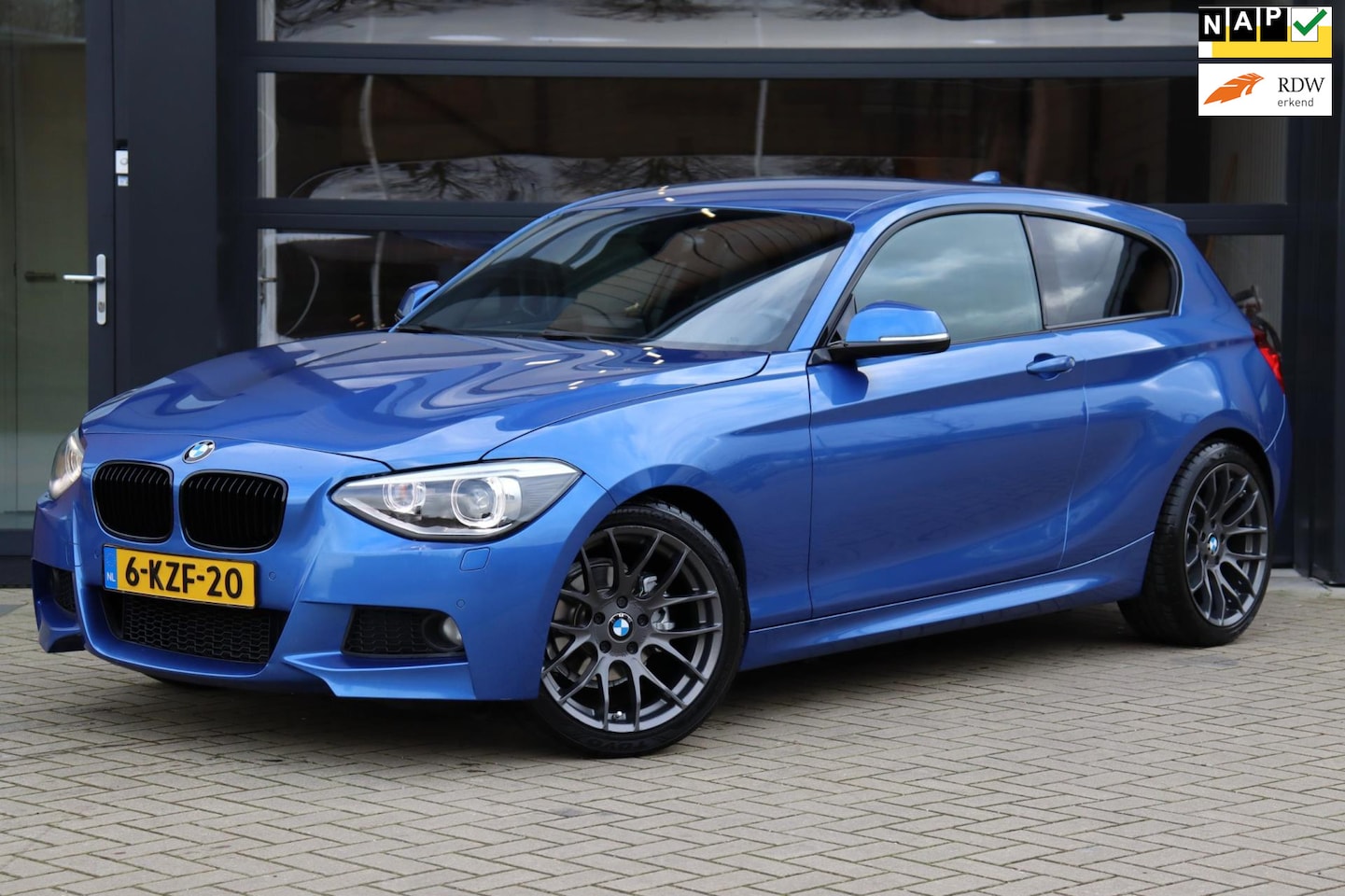 BMW 1-serie - 114i Business+ | M-Sport | NAP | Clima | Cruise | Leder | Sensoren | Xenon | - AutoWereld.nl