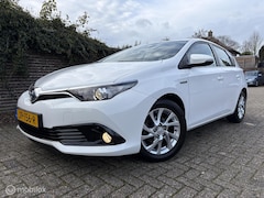 Toyota Auris - 1.8 Hybrid Aspiration Automaat / 73.000 km