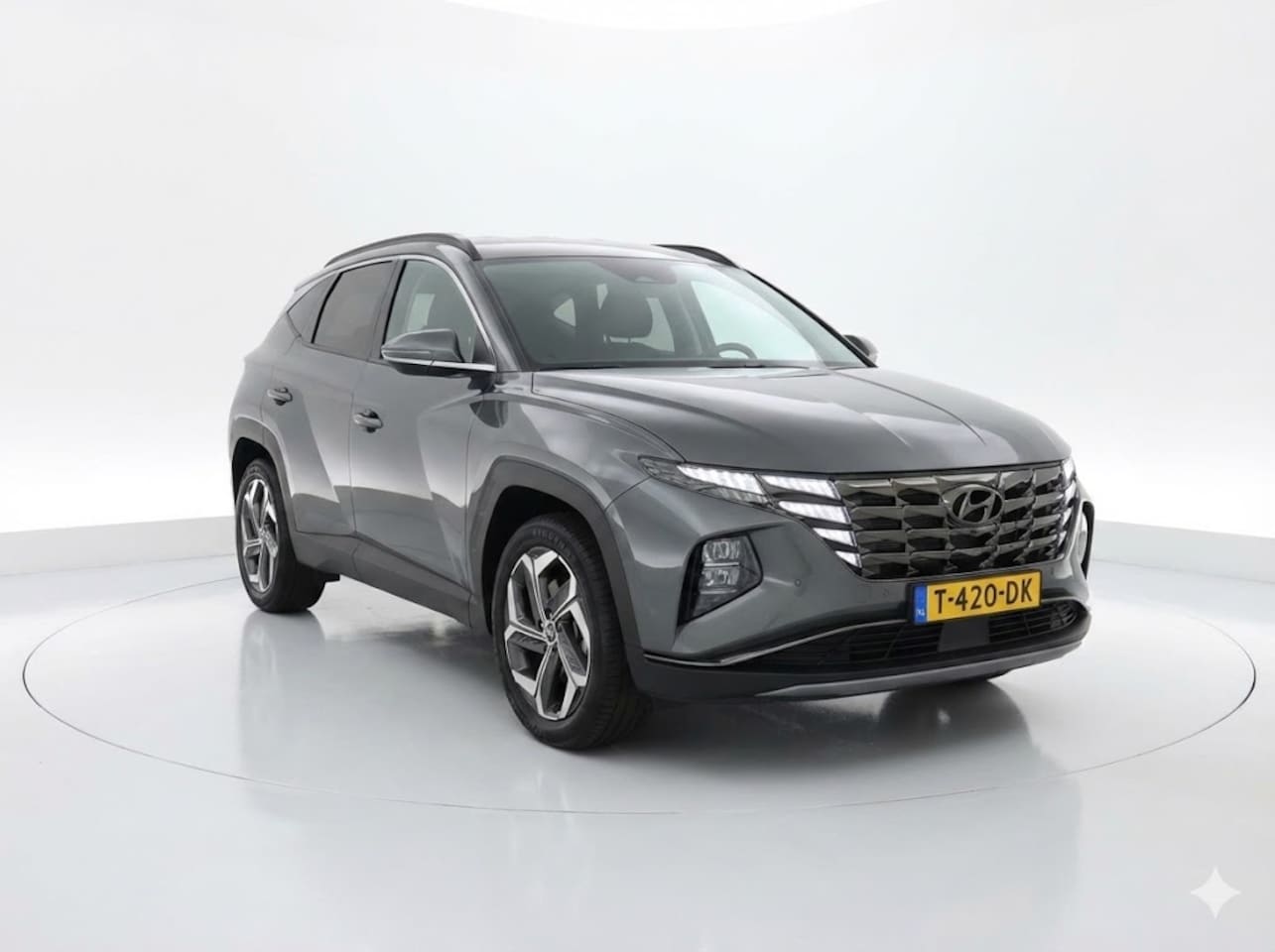 Hyundai Tucson - 1.6 T-GDI PHEV Comfort Smart | Camera | Geen import - AutoWereld.nl