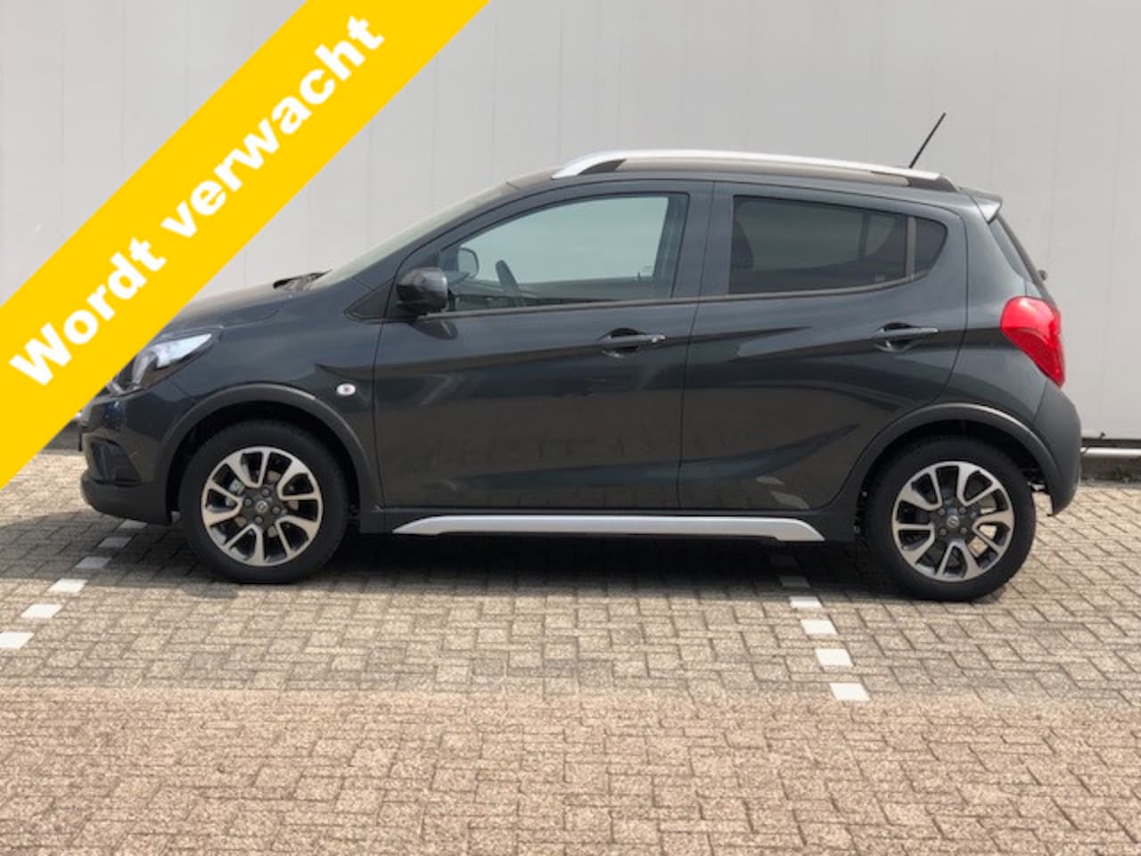 Opel Karl - 1.0 Rocks Online Edition met Apple CarPlay, Parkeersensoren, Goed onderhouden! - AutoWereld.nl