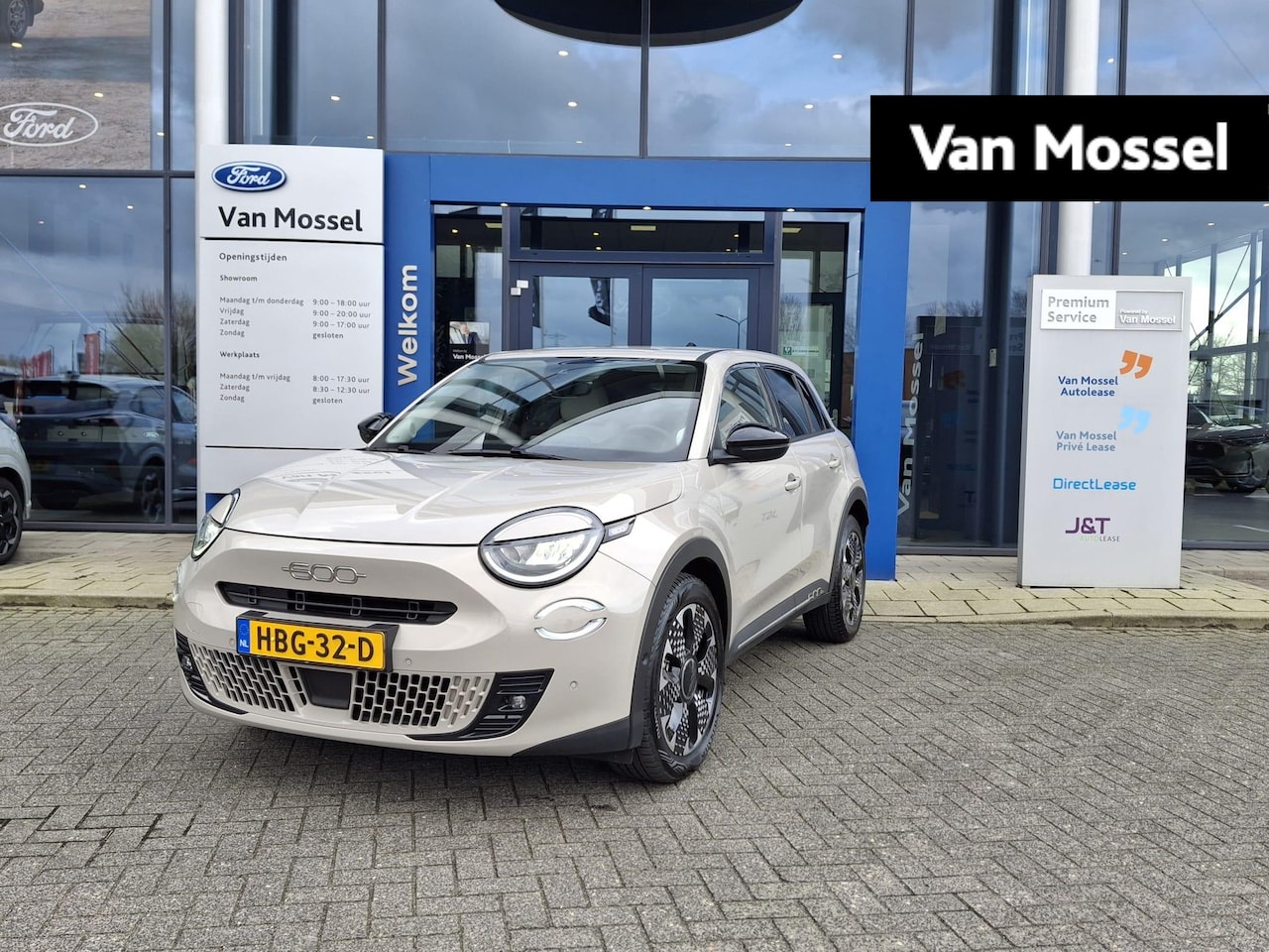 Fiat 600e - La Prima 54 kWh | Adaptive Cruise | Stoelverwarming | Elektrische Achterklep | Navi | Came - AutoWereld.nl