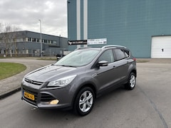 Ford Kuga - 1.6-16V Eco-Netic Titanium 6-Bak 150 PK. Mooie en als nieuw rijdende auto van de tweede ei