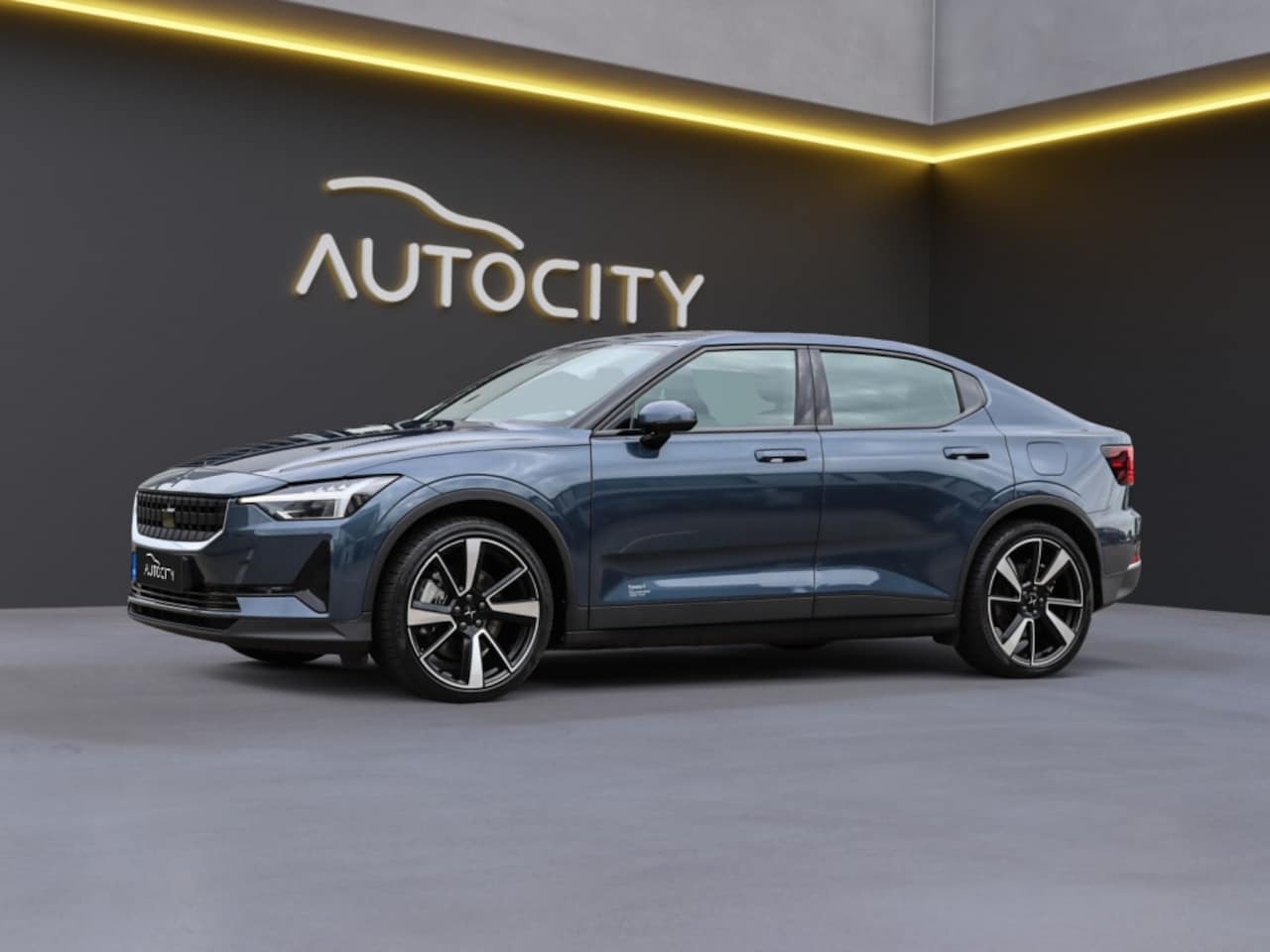 Polestar 2 - Long Range Single 78kWh 92,8% SOH l Trekhaak l Pano l Warmtepomp - AutoWereld.nl