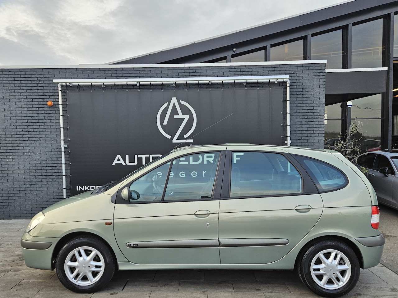 Renault Scénic - 1.6-16V Expression *AC*Dubbel Pano*NEW APK* - AutoWereld.nl